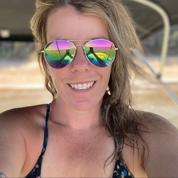 Meet your Posher, Kristy - Picture 1 of 1